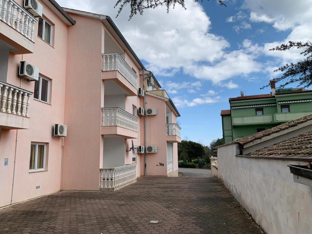 Apartman Dobric Фажана Екстер'єр фото