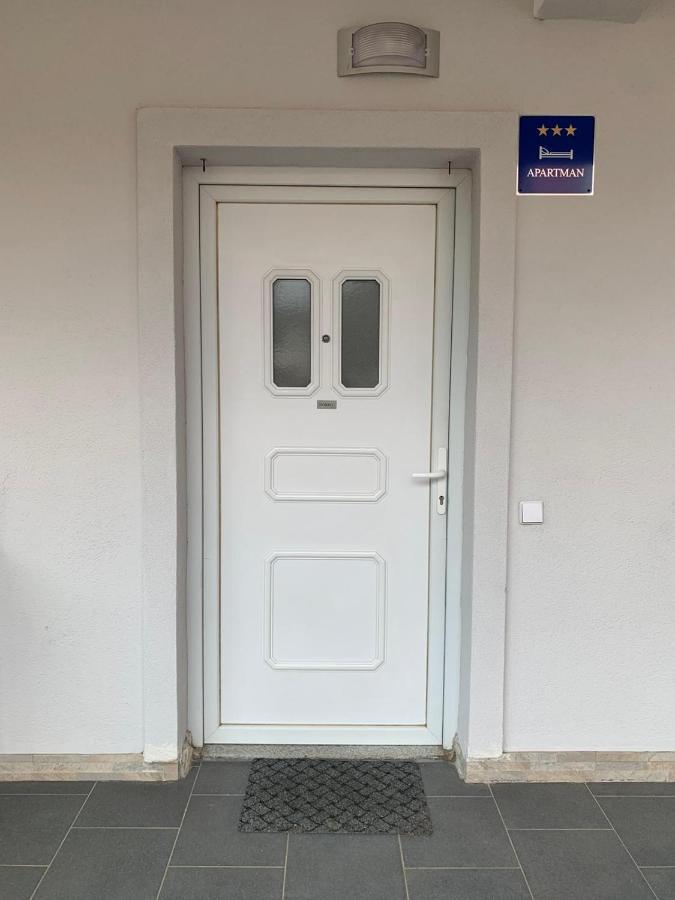 Apartman Dobric Фажана Екстер'єр фото